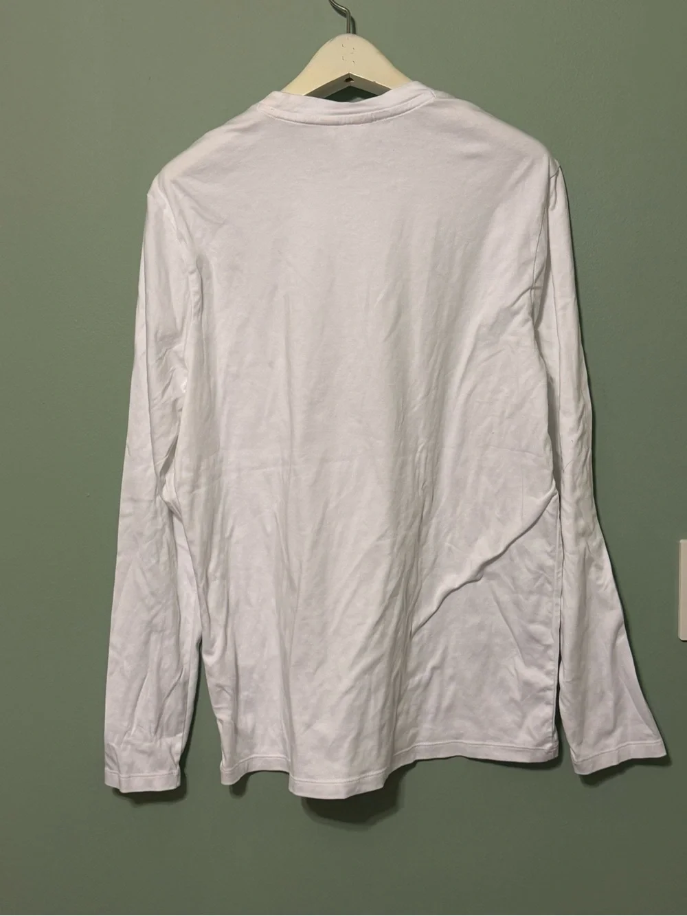 Banana Republic White Long-Sleeve Crewneck Shirt